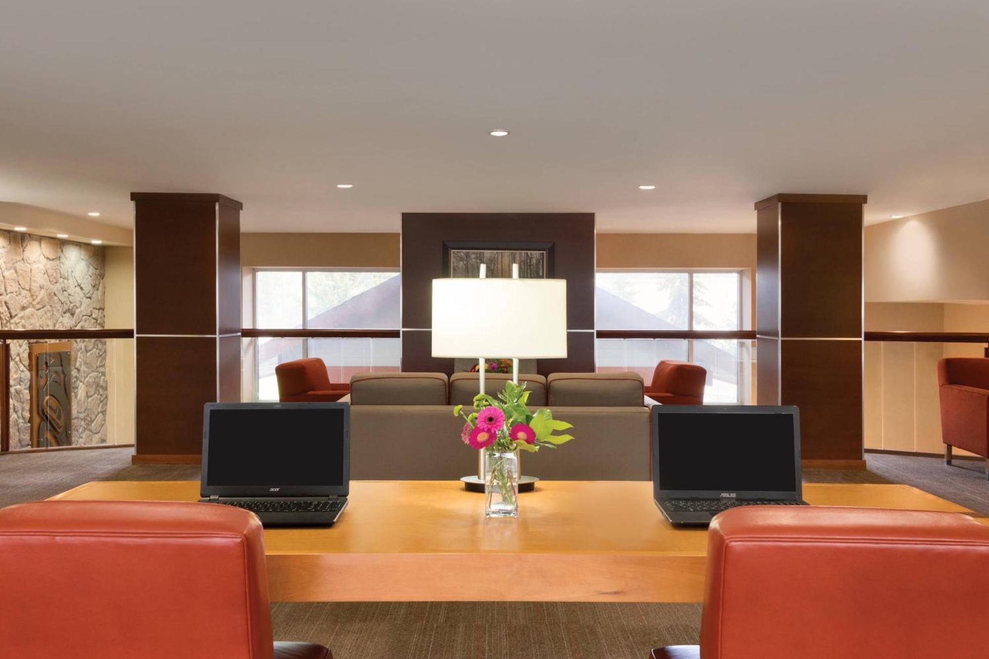 Four Points By Sheraton Victoria Gateway Langford Zewnętrze zdjęcie